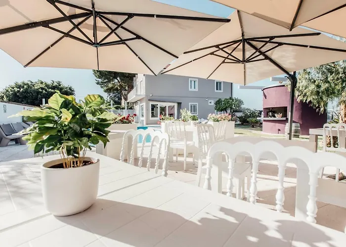 בית הארחה 106 4*